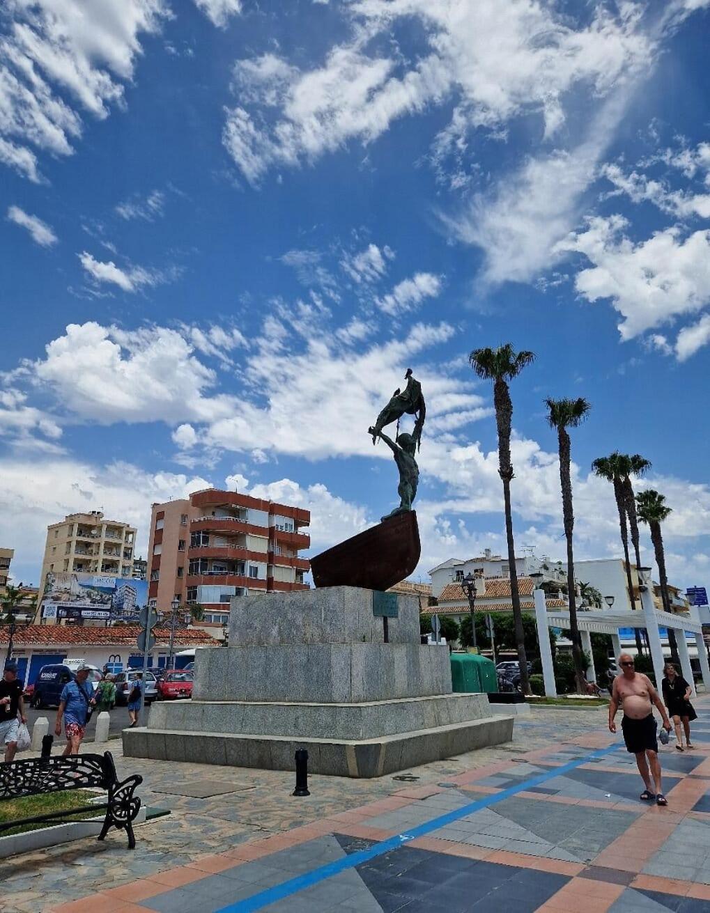 Apartamento Lidia Planta 2, La Carihuela 1ª Linea Playa, Vistas Mar, Buhardilla 1 Dormitorio, 40 M2, 1-3 Huesped, Terraza, Wifi 토레몰리노스 외부 사진