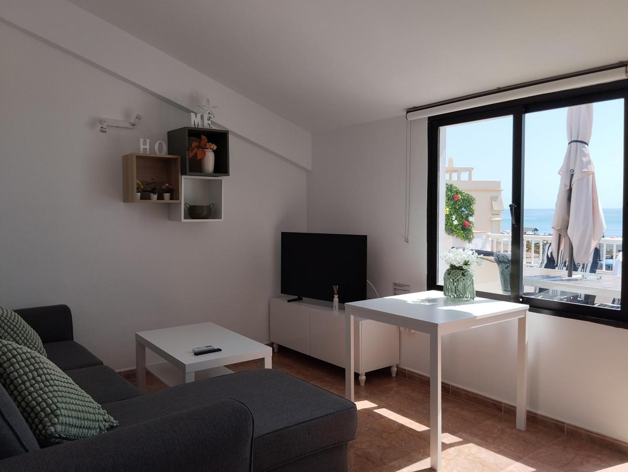 Apartamento Lidia Planta 2, La Carihuela 1ª Linea Playa, Vistas Mar, Buhardilla 1 Dormitorio, 40 M2, 1-3 Huesped, Terraza, Wifi 토레몰리노스 외부 사진